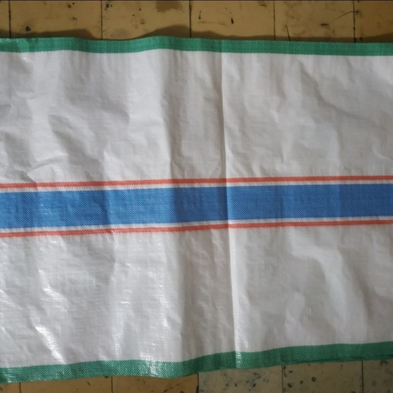 Karung plastik 100kg 75x115cm