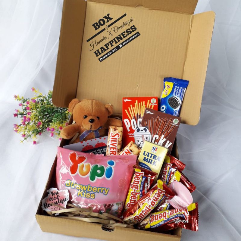 

HAMPERS CUSTOM BULAN PENUH CINTA