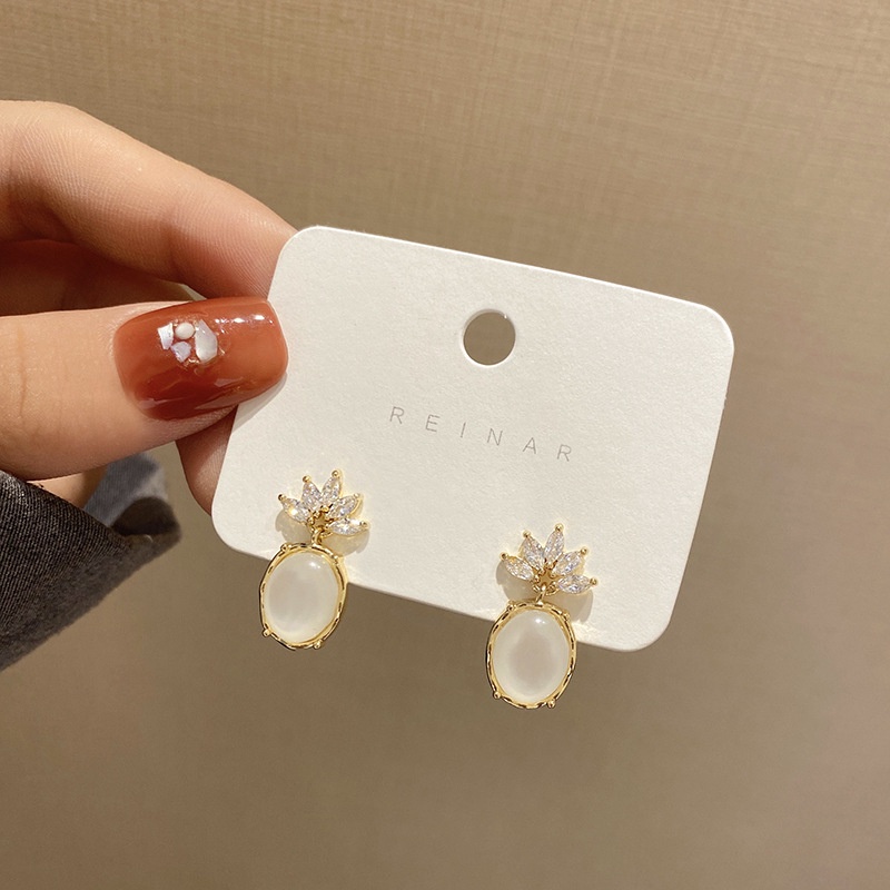 Anting Bentuk Oval Desain Nanas Opal Gaya Korea Untuk Wanita