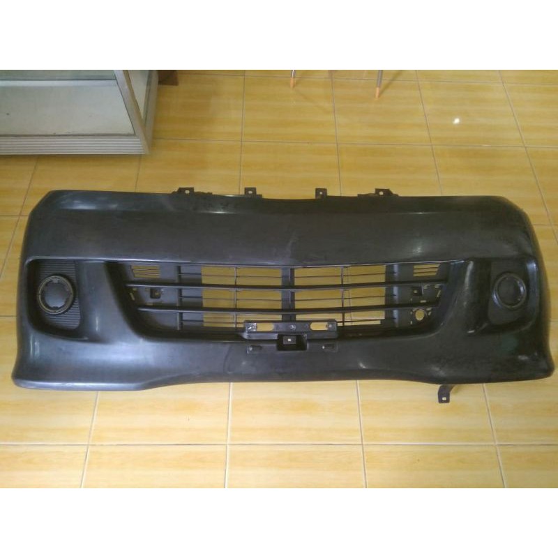 Bumper depan Daihatsu Luxio tahun 2016