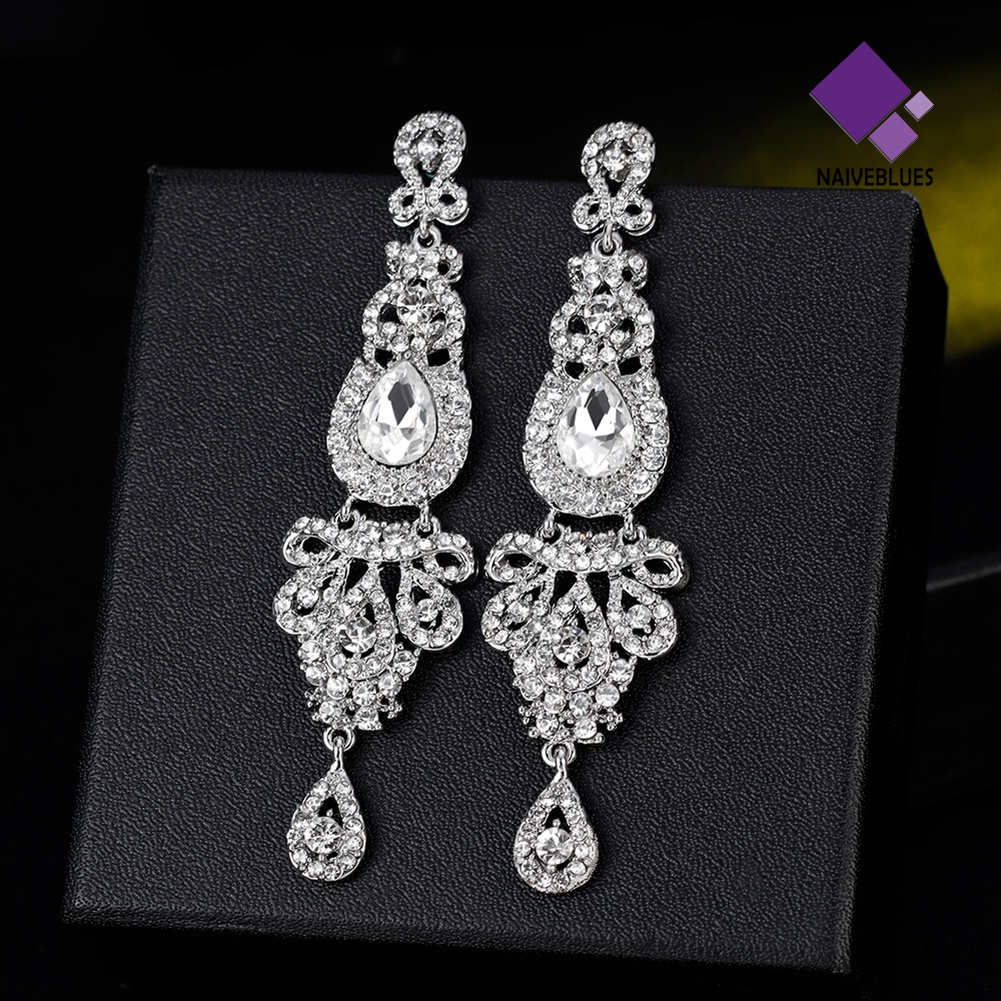 Anting Panjang Desain Chandelier Aksen Berlian Imitasi Gaya Retro Untuk Wanita