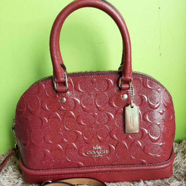 Coach Mini siera embosed Cherry, Patten leather, comes with longstrap