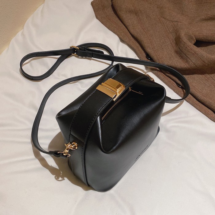 Tas Ember Fashion Gaya Asing 6505