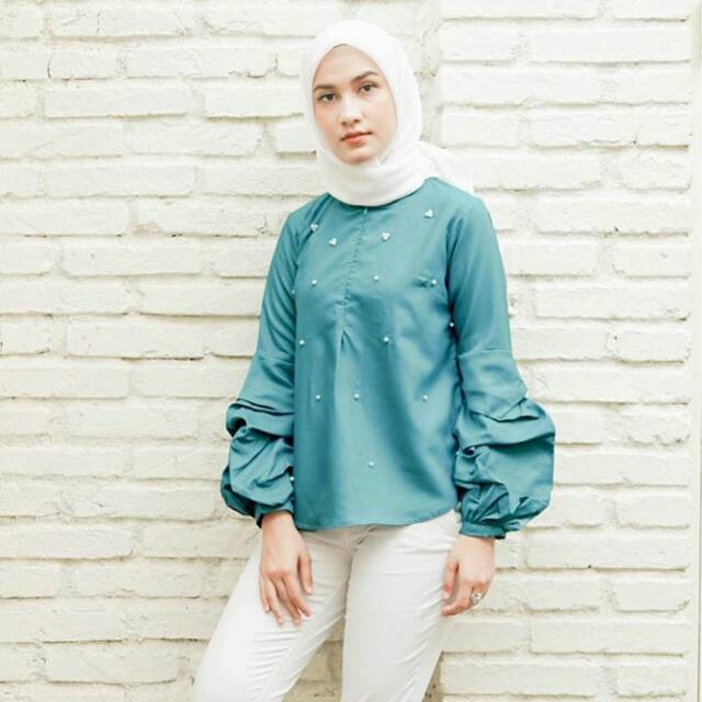Luna Blouse Wearing Klamby