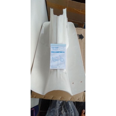 sayap Tebeng legshield Yamaha v75 v80 v75 sperti orinya