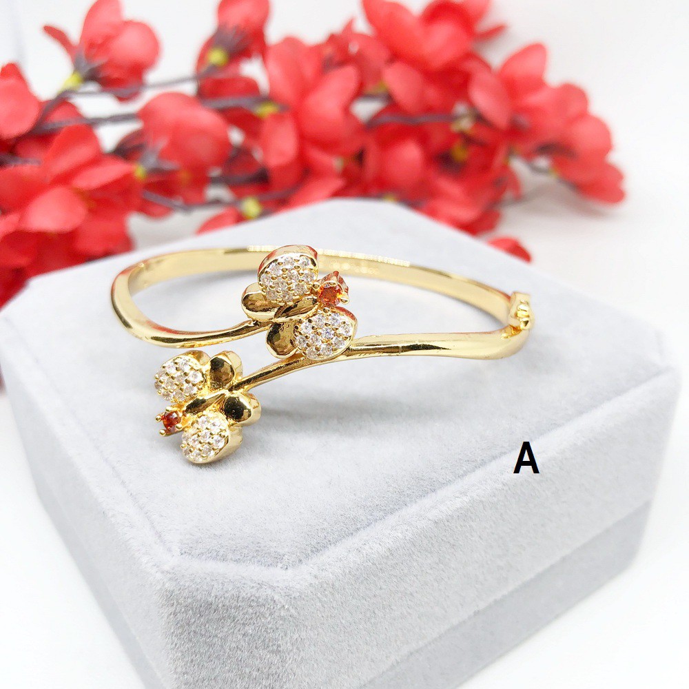 Perhiasan Gelang Bangle Xuping Kitty Kucing Lapis Emas Asli Gold Kupu Kupu - BB333