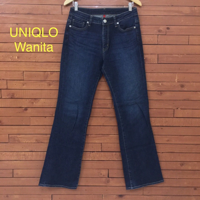 Celana Jeans Cutbray Wanita UNIQLO Size 31--- [Kode 001]