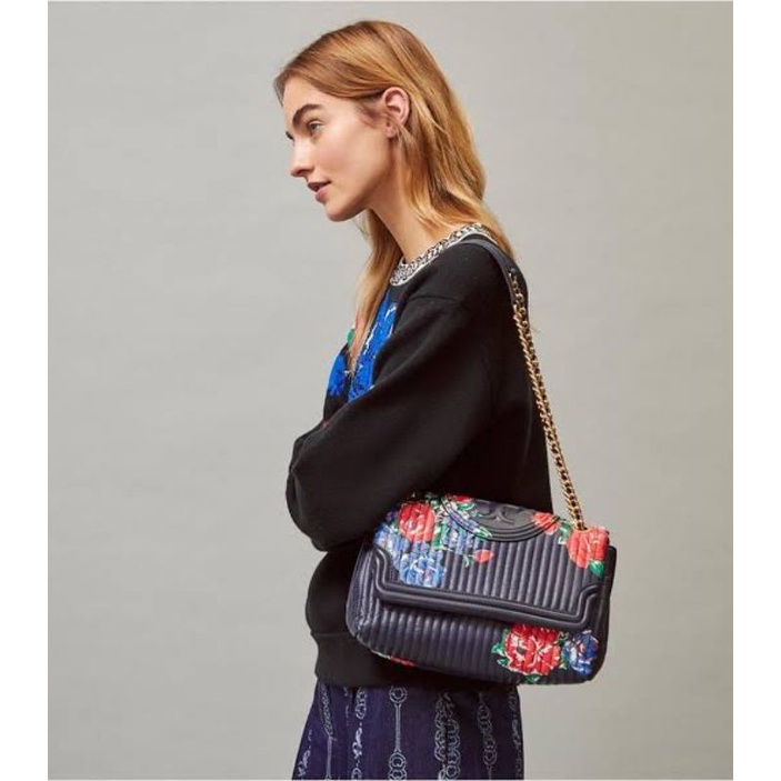 Tory burch TB fleming soft convertible medium printed navy tea rose