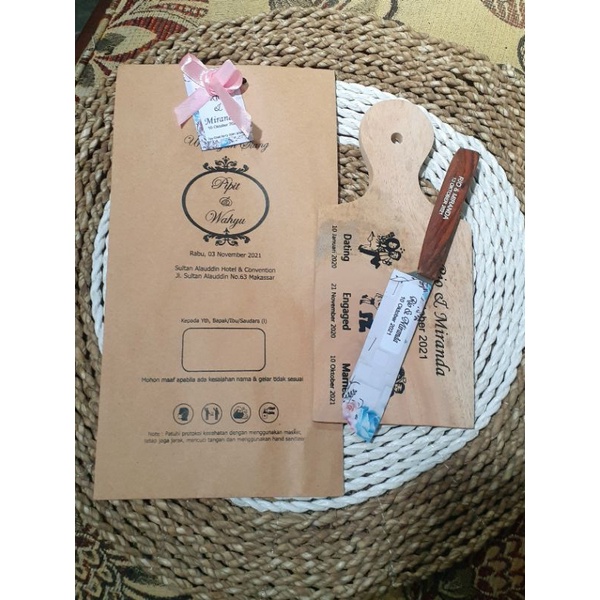 Souvenir Talenan Set Pisau/Talenan Dapur/Sablon Unik Pernikahan /Hadiah Pernikahan