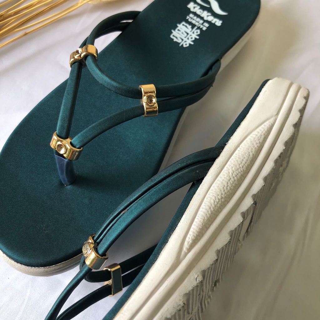 sandal JAPIT ARIANA 4 sendal cewek wanita tali fashion wanita mutiara terbaru termurah terlaris Sandal Wanita Jepit Karet Casual Murah Kekinian Terbaru Korean Woman Flip-Flops / Sandal Flat Wanita