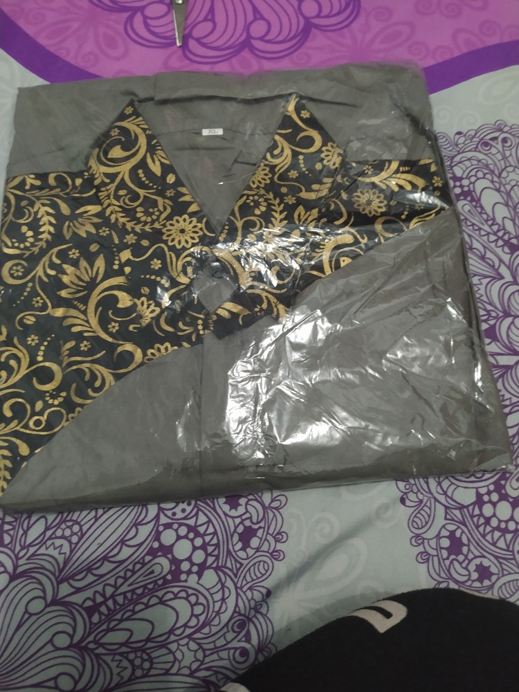Kemeja Batik Pria Kombinasi Keren Banget