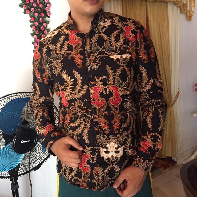 Credomenstore 7465 Kemeja Batik Pria Lengan Panjang Hitam Coklat