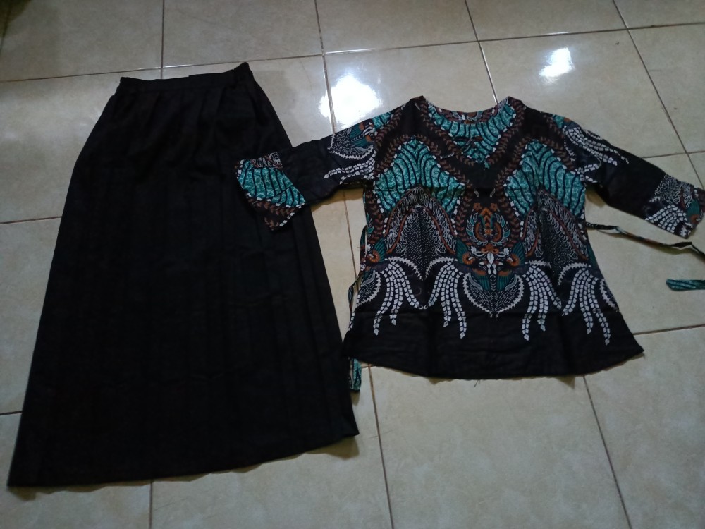 Batik Anak / Atasan Anak_anak / Batik Anak Wanita