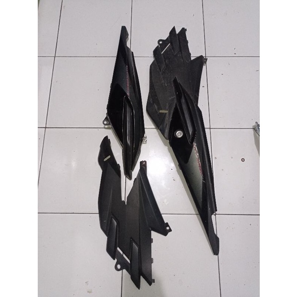 body belakang set original Honda cs1