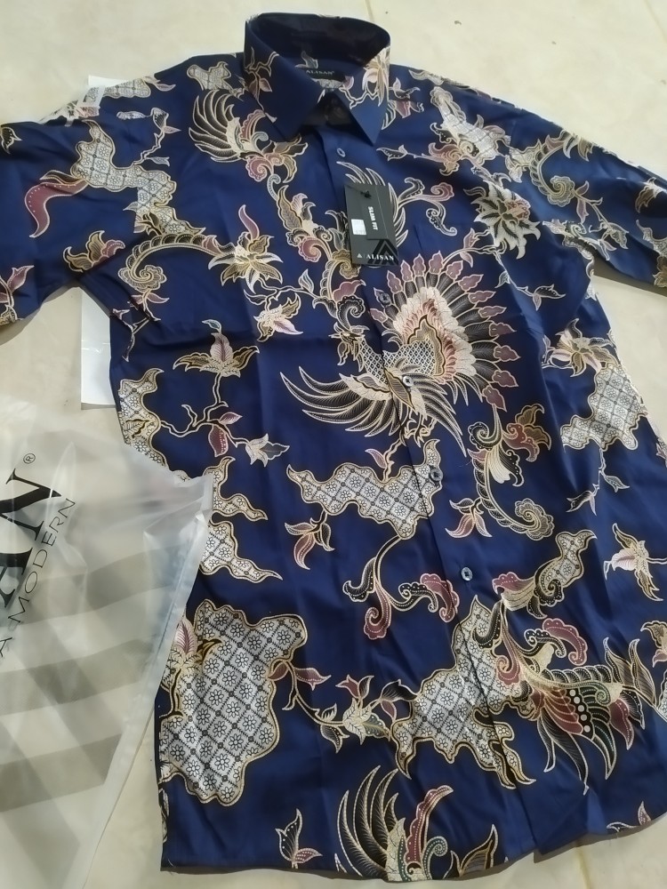 Batik Pria Lengan Panjang Slimfit Modern Batik Pria Lengan Panjang Slim Fit