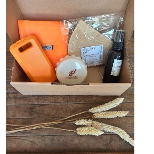

「LAST CHANCE」 Hampers murah | Birthday Hampers | Souvenir Ulang tahun | Hampers Corporate | Hampers