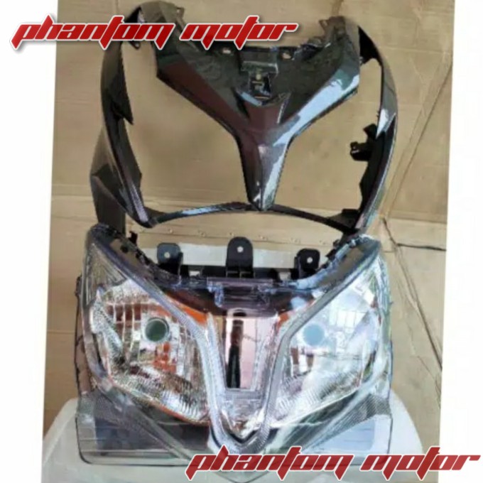 Cover bodi tameng depan dan lampu depan honda vario 125 lama