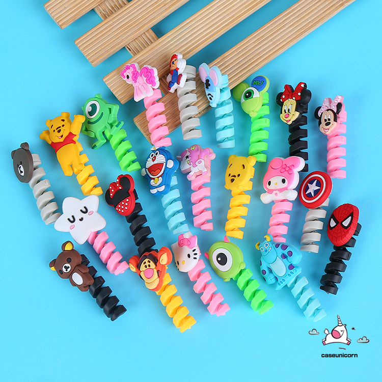 1pc Pelindung Kabel Data/Charger Usb Bentuk Spiral Motif Kartun