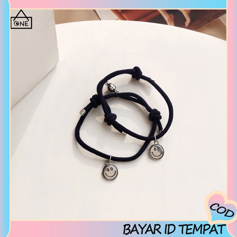 【A.one❤️COD】2 Pcs Gelang Magnet Couple Smiley Gelang Pasangan Tali Jalinan Persahabatan Cinta  Magnetik Sederhana Baru Uniseks