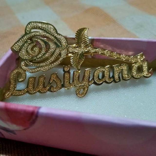Bros hijab ukir nama lapis emas