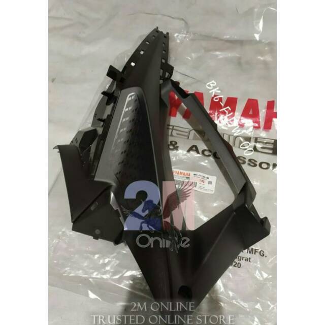 COVER FAIRING DALAM KANAN R15 VVA YGP BK6-F117W-00 ORIGINAL YAMAHA