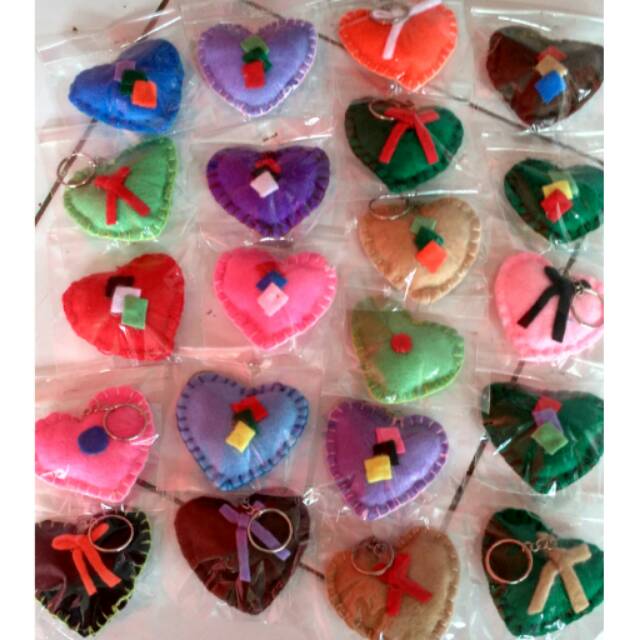 Gantungan kunci love souvenir acara nikah /khitan / cinderamata