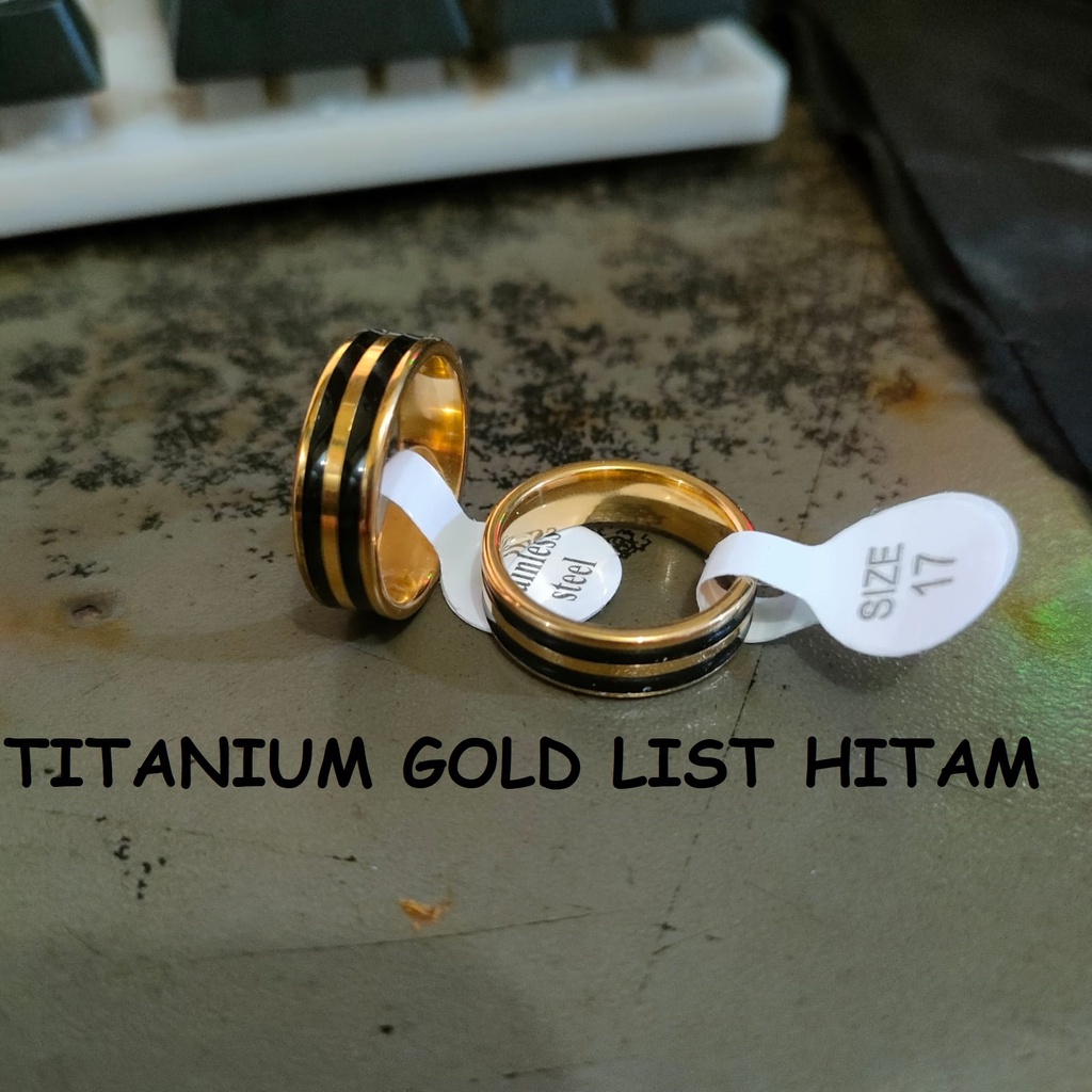 (ACC TOKO CANTIK 65 ) CINCIN GOLD LIST HITAM TITANIUM TEBAL CEWE/COWO FREE DENGAN BOX LOVE (BISA COD/BAYAR DITEMPAT)