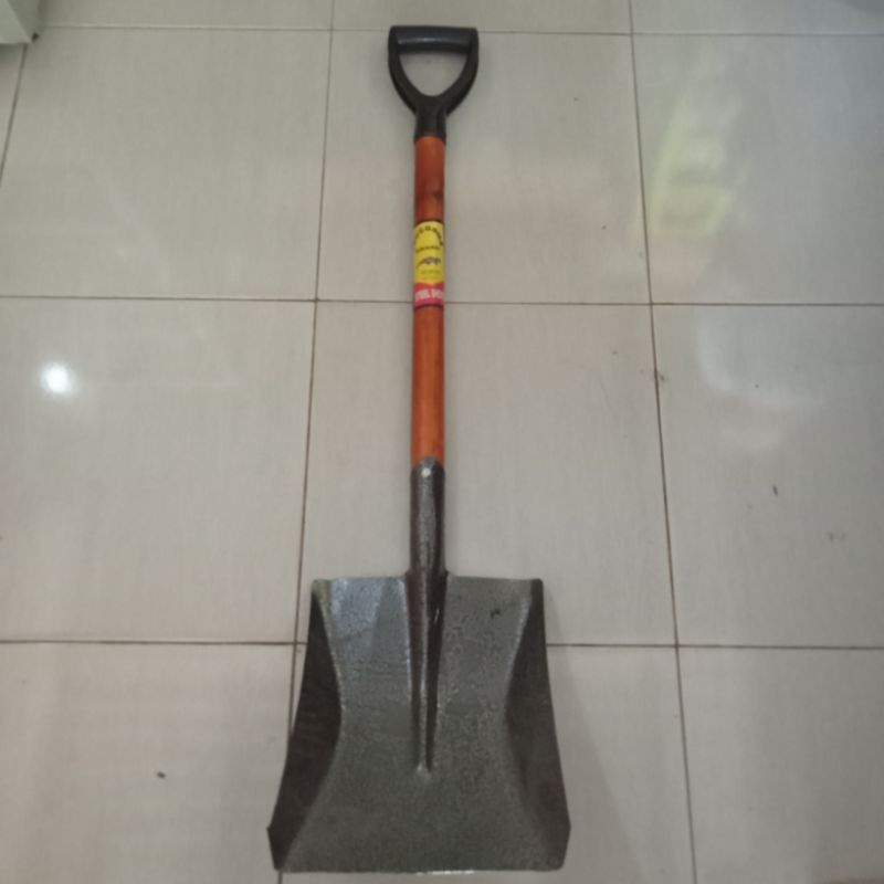 sekop pasir crocodile