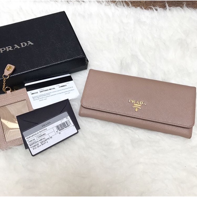 Prada wallet original