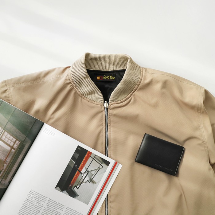 Jaket Bomber Pria Cream Berkualitas(J2Y1) Jaket Pria Boomber Jaket Pria Bolak Balik Jaket Pria Impor