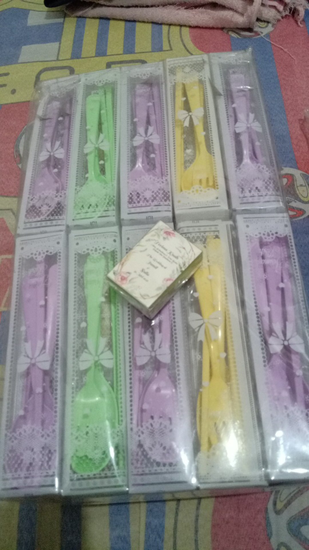 New Souvenir Travel Set Sendok Garpu Sumpit Plastik Kemasan Mika