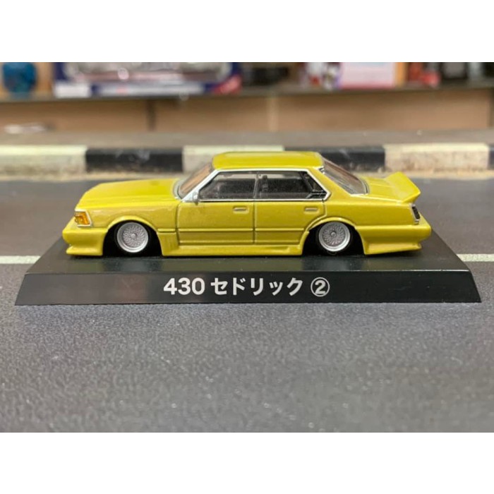 Aoshima 1/64 Liberty Walk Vol 9 Nissan 430 Cedric Kuning