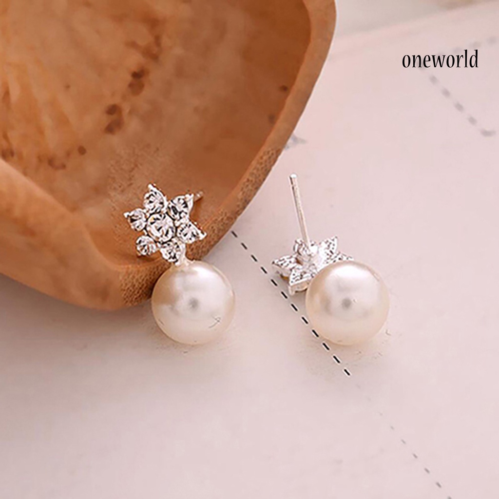 OW@ 1 Pair Cute Snowflake Shape Faux Pearl Earring for Banquet