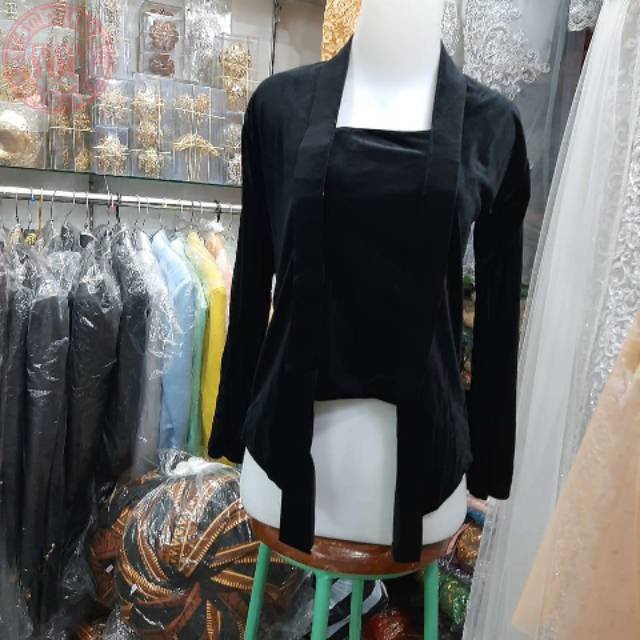 Kebaya kutu baru bludru polos hitam Terbaru Kebaya Bludru