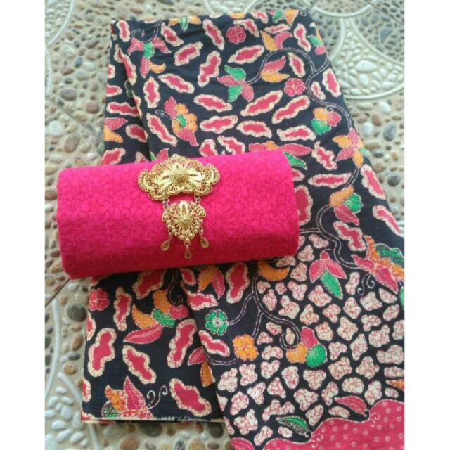 set kain batik dan embos