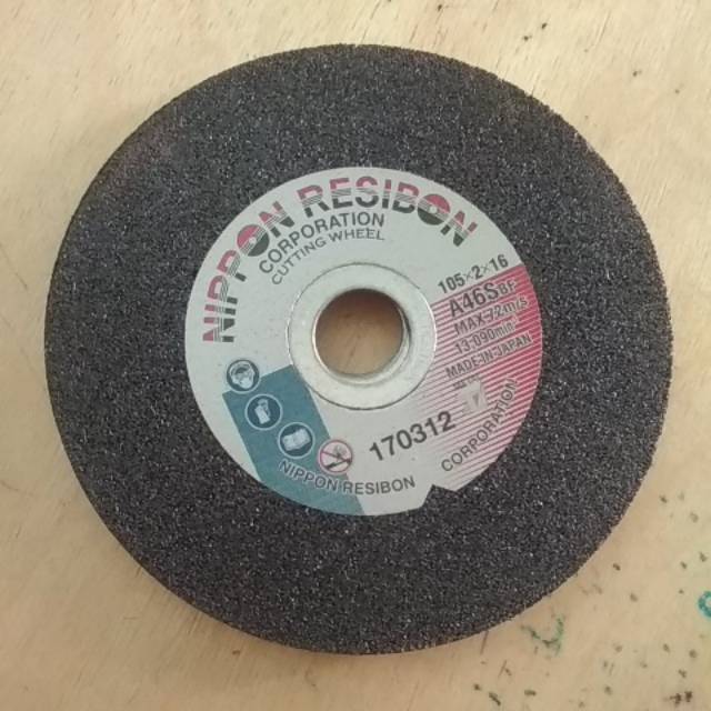 Gerinda pemotong besi