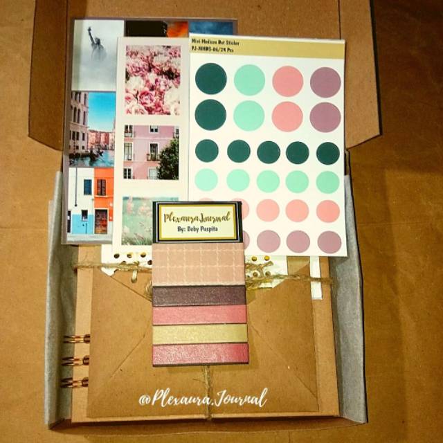 

Paket Scrapbook album kosongan 65k murah