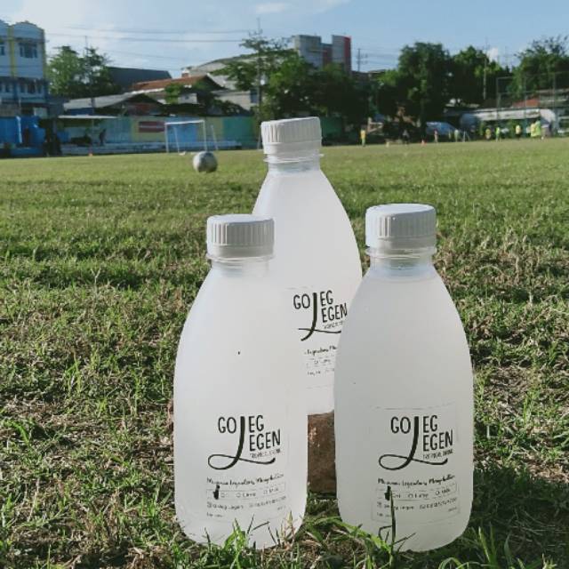 

Goleg Legen . Minuman legendaris berasal dr buah Siwalan