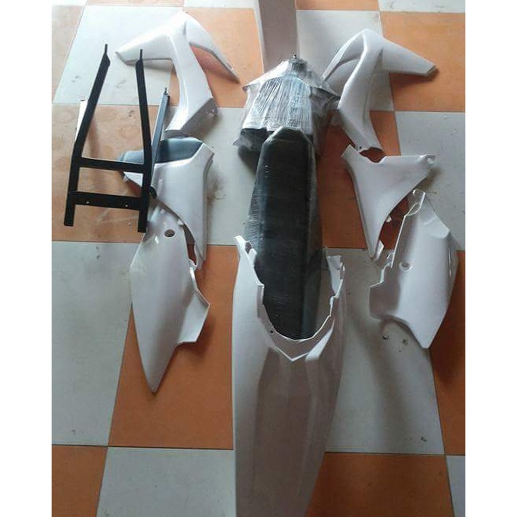 body trail ktm 250 2015 plastik tangki jok besi termasuk subframe sasis rangka belakang