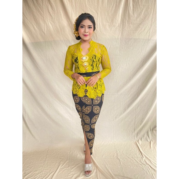 Kebaya Bali By Ani Kamen Jadi Batik Span dan Oby