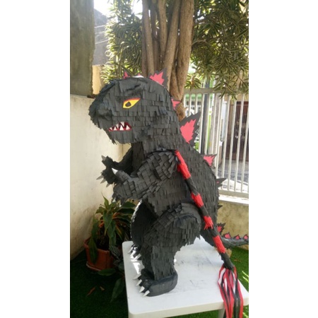 

pinata godzilla godzila dinosaurus hewan 3D 3d kota malang
