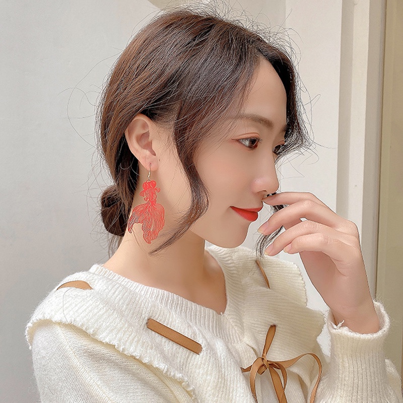 Anting Liontin Ikan Koi Model Hollow Out