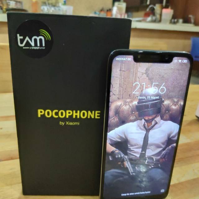 Pocophone F1 Graphite Black 6/128
