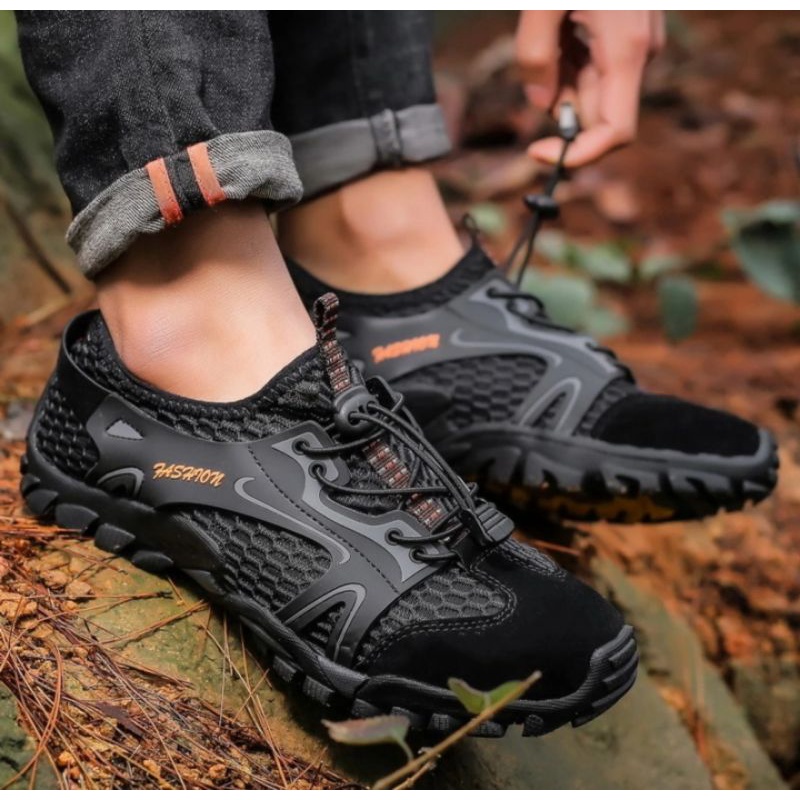 Sepatu Outdoor Hiking Diving Shoes Sepatu Sepeda Gowes Sepatu Pantai Hitam