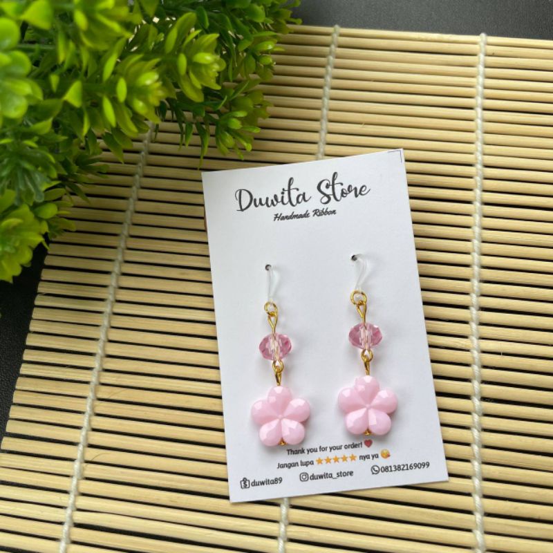 HANDMADE ANTING DEWASA KAITAN PLASTIK MOTIF SAKURA GOLD