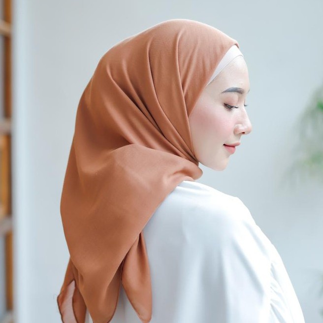 Bella Square Pollycotton Premium - Kerudung Segi empat 50 Warna (Best Seller)