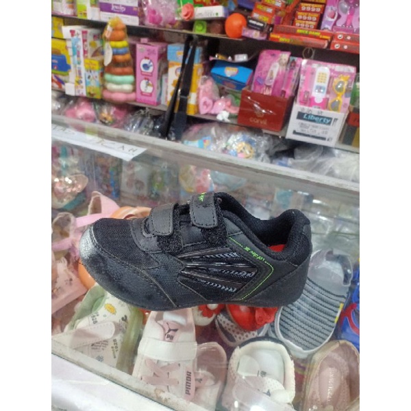 sepatu sekolah proatt original lem dua hitam polos