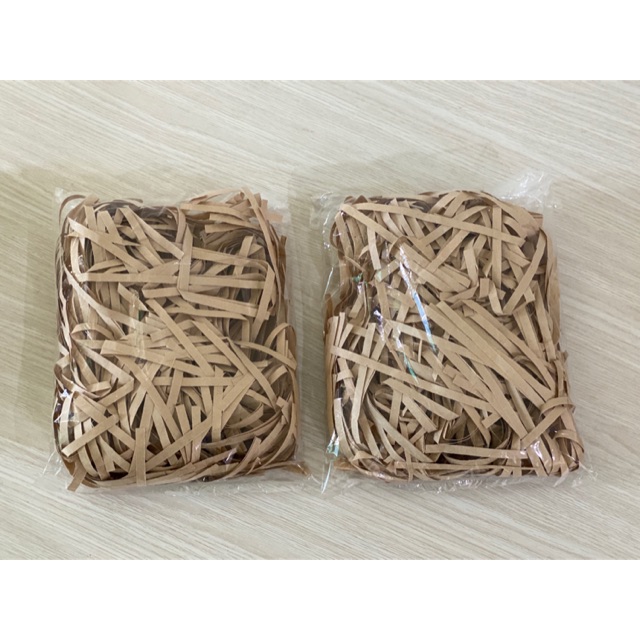 

Shredded paper 100gr /kertas serut / kertas cacah/kertas isi hadiah / kertas isian kado