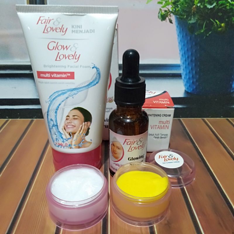 Cream Fair&amp;Lovely Paket 4In1 // Paket Cream Fair&amp;Lovely 4In1 Cream S/M+serum+ff