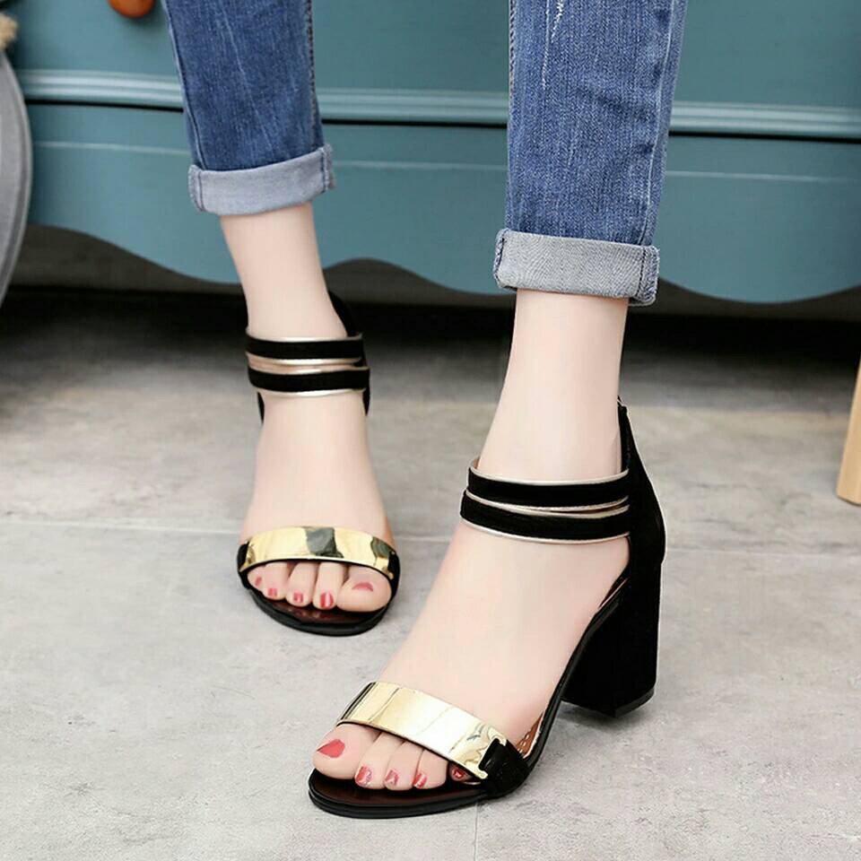 HEELS HAK TAHU SIENNA HITAM PLAT EMAS